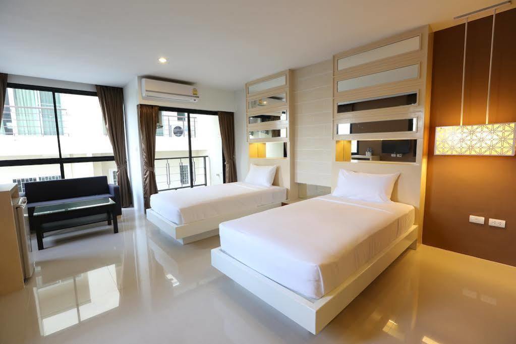 Naka Residence Phuket Exteriör bild